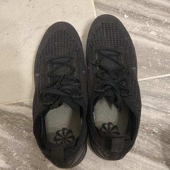 Vapormax 2022 - Picture 3 of 4